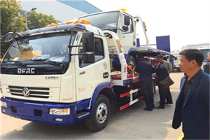 昭阳区汽车道路救援拖车价格